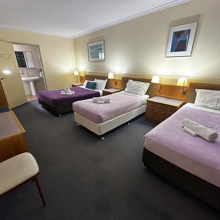 The Q Motel روكهامبتون المظهر الخارجي الصورة