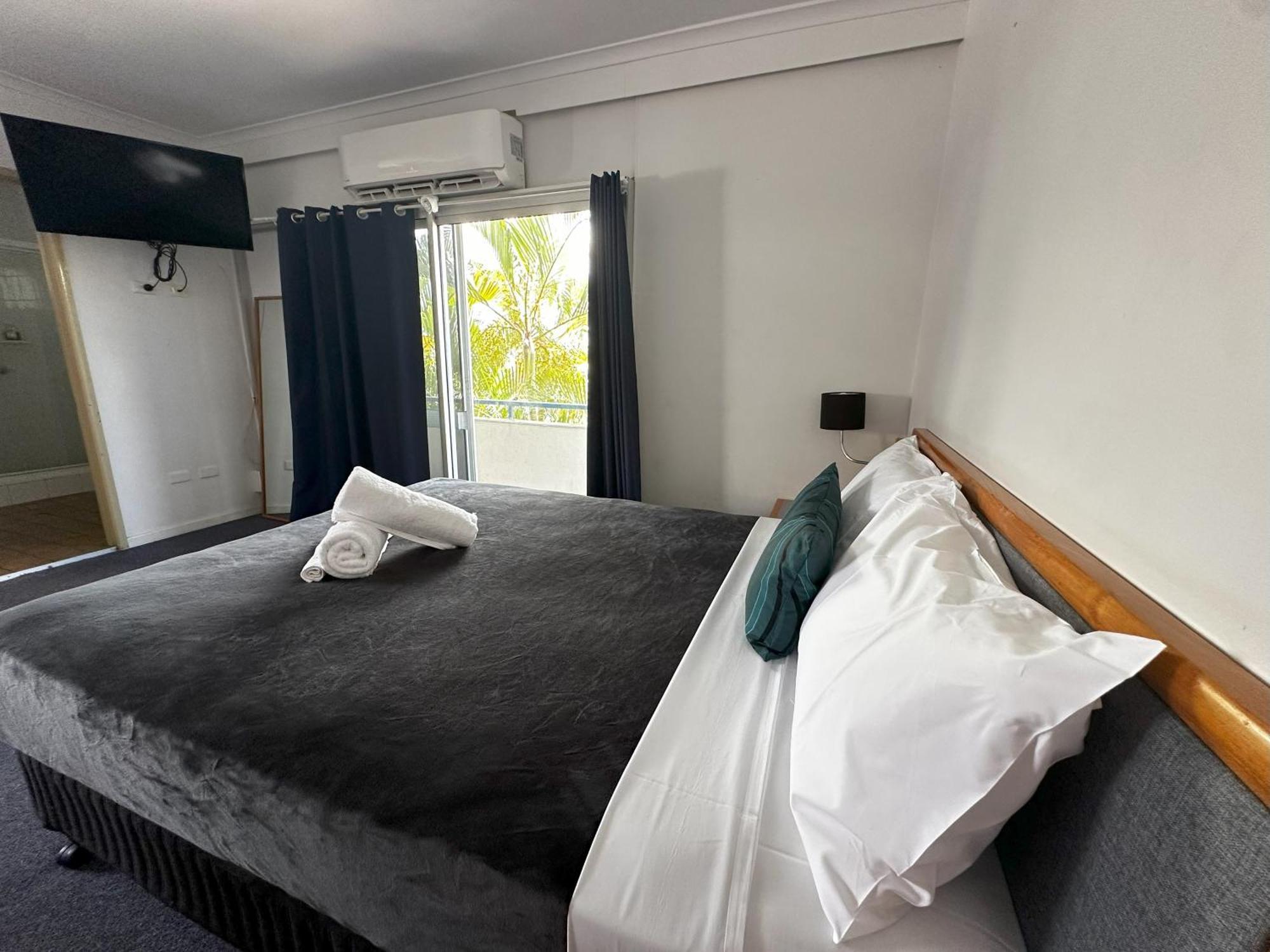 The Q Motel روكهامبتون المظهر الخارجي الصورة